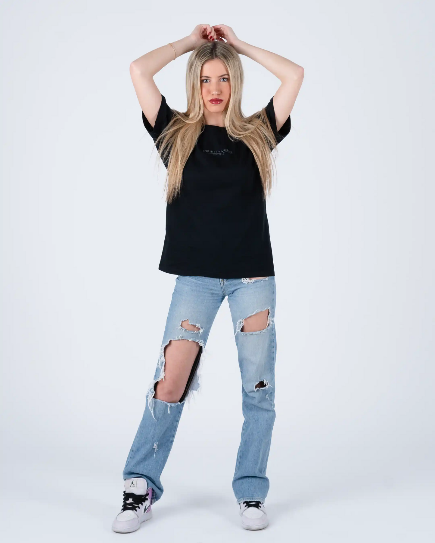 FORTUNA BLACK TEE
