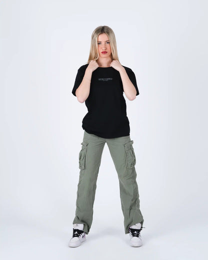 ESSENTIAL BLACK TEE