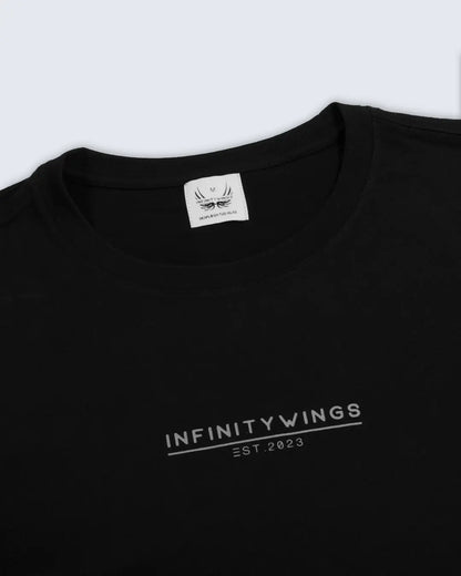 ESSENTIAL BLACK TEE